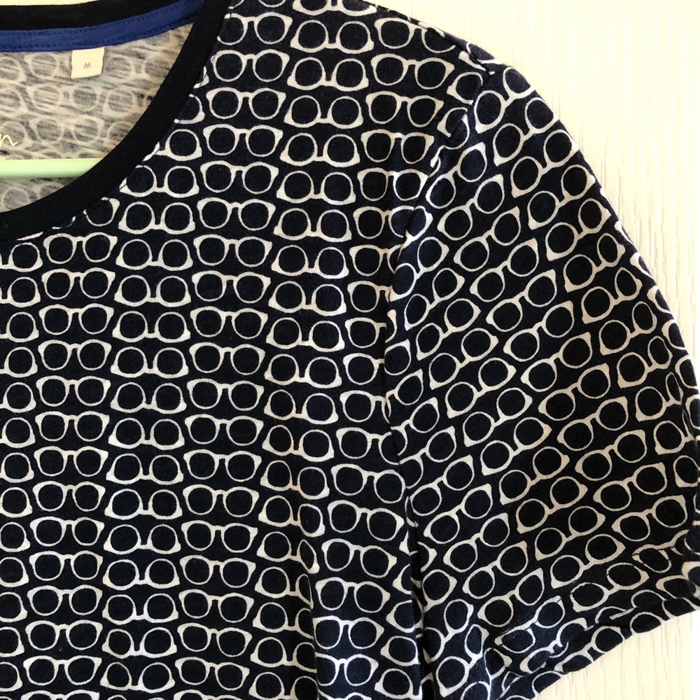 Boden Navy and White Short Sleeve Tee